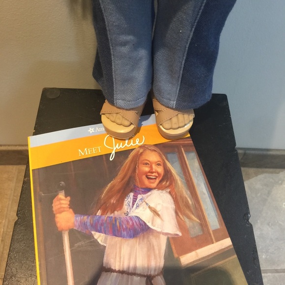 Limited Edition American Girl Doll Julie - Picture 7 of 8